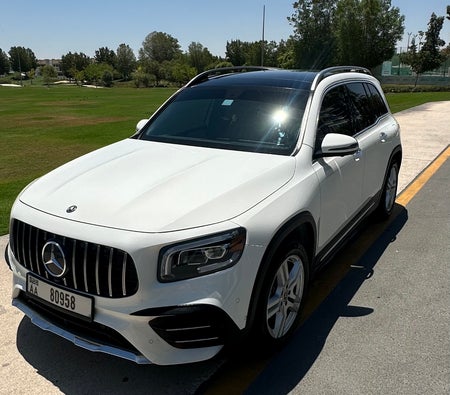 Gebraucht Mercedes Benz GLB 250 4MATIC  in Dubai